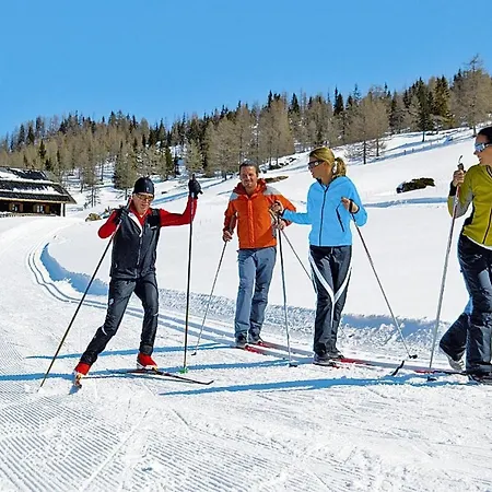 In Altenmarkt With Ski Storage